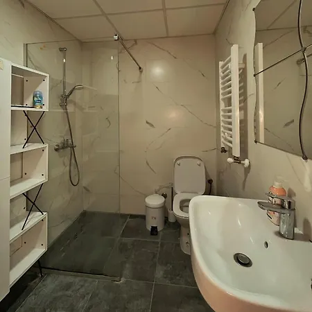 Vedran's Place Apartment *